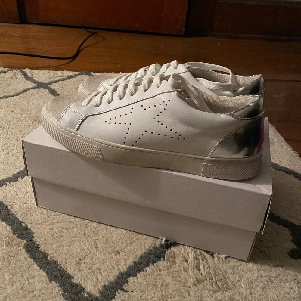 NWOT Steve Madden Shoes